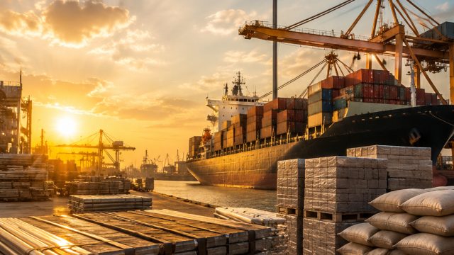 US Eases Sanctions on Iran: Implications for Global Economic Dynamics